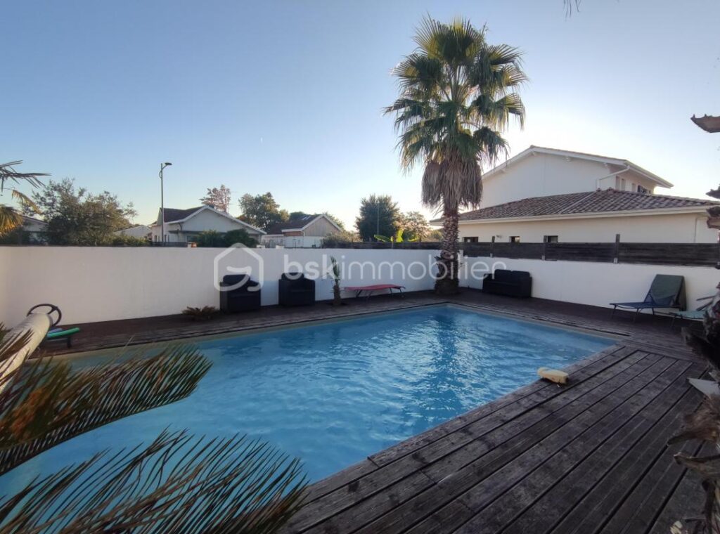 Maison 3 chambres – 4 pièces – 3 chambres – 93 m²