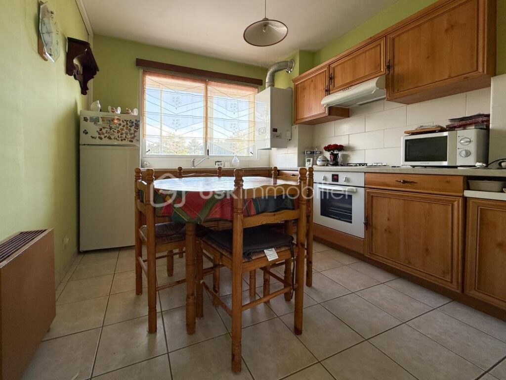 En exclusivité : quartier Bellevue / Centre Napoléon (T4 de 79 m2 au 1er étage) – 4 pièces – 3 chambres – 79 m²