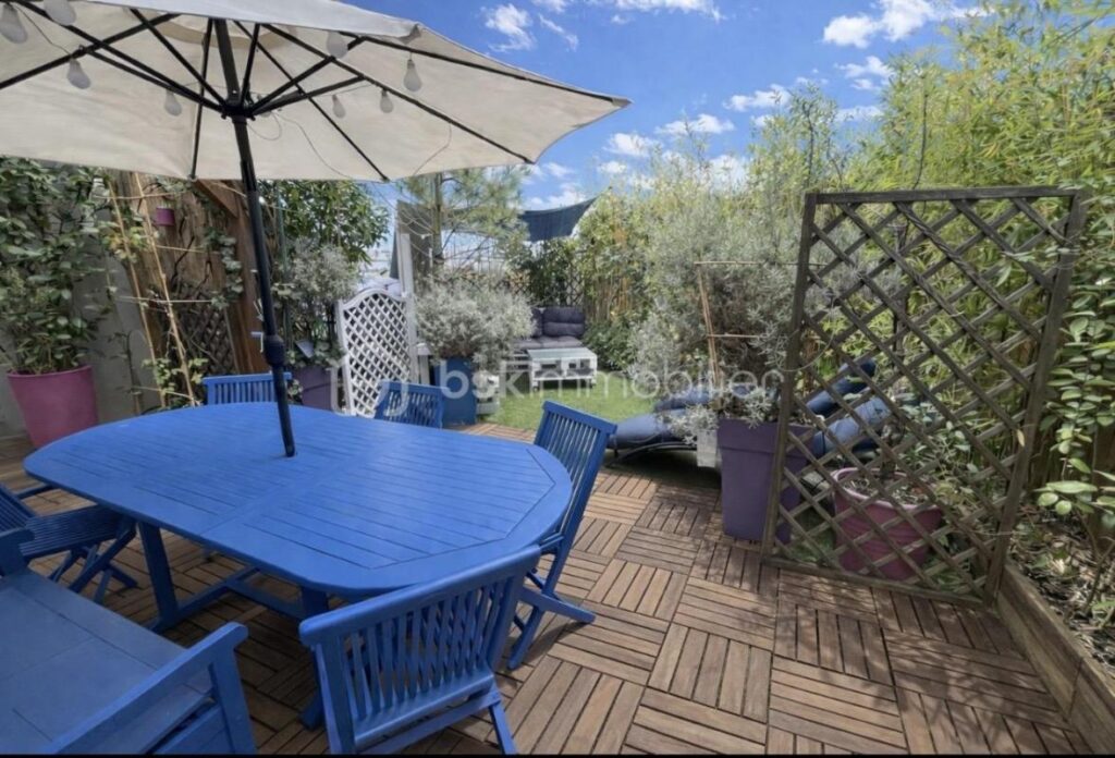 Duplex d’exception de130 m2 avec rooftop et vue Sacré-Cœur – 5 pièces – 4 chambres – 108 m²