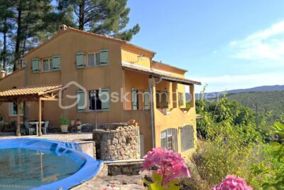 Maison de 169 m², le calme de la campagne, pas de vis à vis, piscine à débordement avec vue sur la vallée Cévenole ! – 6 pièces – 4 chambres – 169 m²