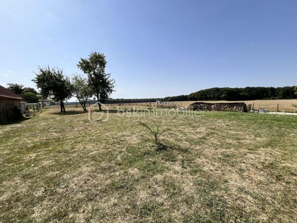 Charmante maison de village en pierre – 4 pièces – 3 chambres – 91 m²