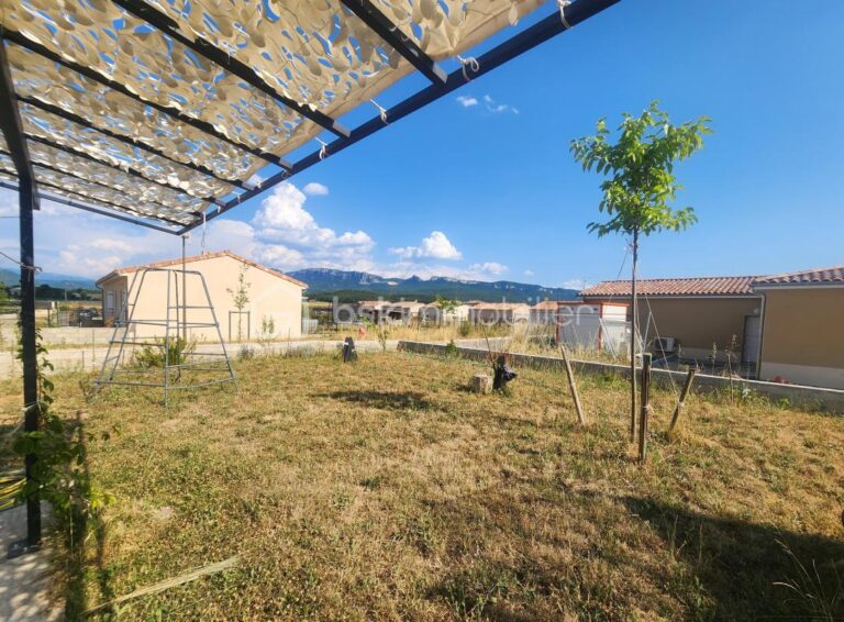 Maison provençale récente – 4 pièces – 3 chambres – 91 m²