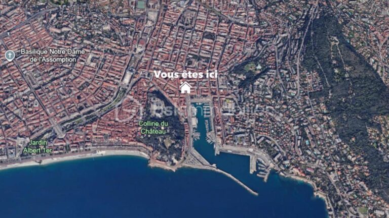 Penthouse Nice Port – Dernier étage – vue latérale Port – Grand Balcon – Garage – 5 pièces – 3 chambres – 182 m²