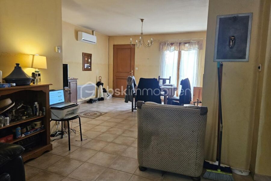 Maison à vendre à Biras