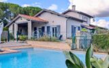 Magnifique Maison avec Vue sur Condom : Garage, Piscine et Jacuzzi – 6 pièces – 4 chambres – 190 m²