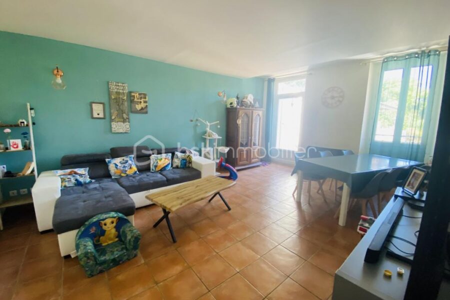 Appartement à vendre à Signes