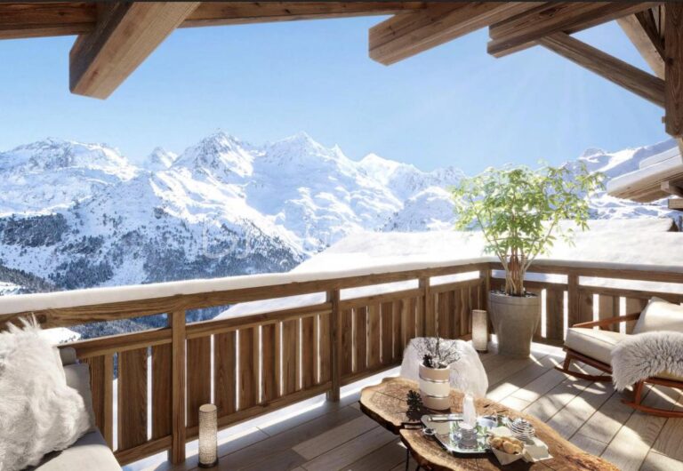 CHALET PRESTIGE DE 170 M2 MERIBEL SECTEUR LAITELET SUR LES PISTES DE SKI – 6 pièces – 5 chambres – 171 m²