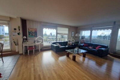 CHARMANT APPARTEMENT – 5 pièces – 3 chambres – 105 m²