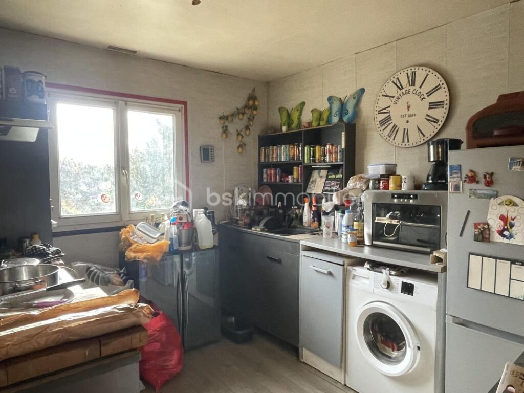 Maison de plain-pied avec deux chambres située au calme ! – 3 pièces – 2 chambres – 70 m²