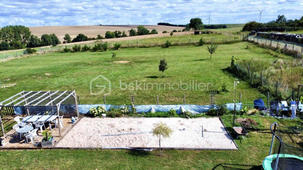 À vendre Authentique longère rénovée avec dépendances et grand terrain Saint-Gengoulph (proche Gandelu, 02) – 8 pièces – 5 chambres – 200 m²