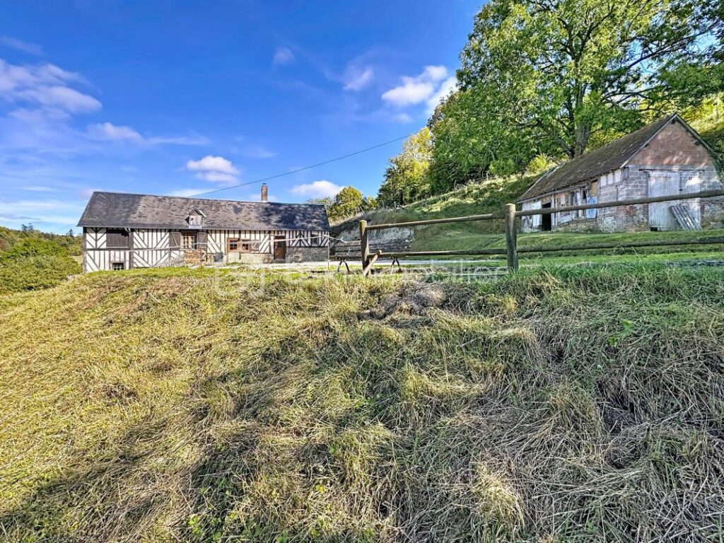 Maison de plain pied – 6 pièces – 4 chambres – 107 m²