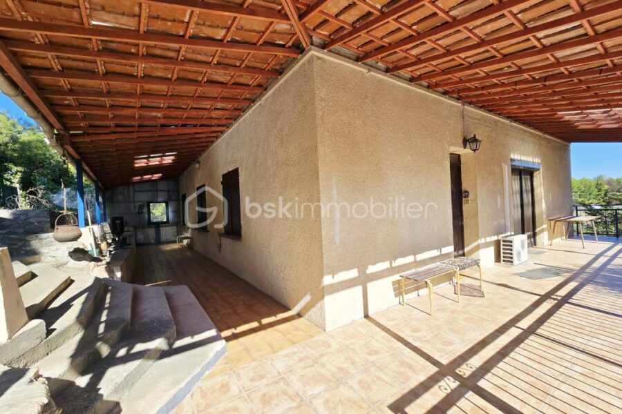 Maison à vendre à Poussan