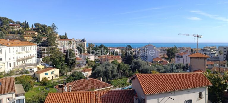 Maison individuelle spacieuse avec terrain de 2 498 m² – Menton – 8 pièces – 6 chambres – 188 m²