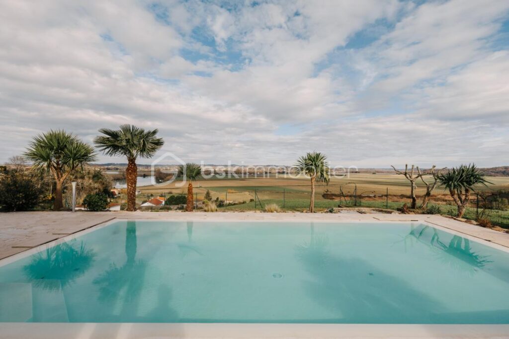 EXCLUSIVITE A SAISIR – 6 pièces – 3 chambres – 164 m²