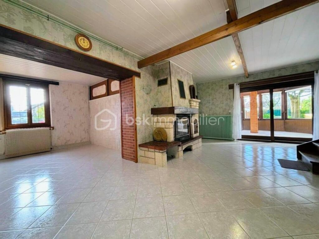 Maison à vendre – 165 m² habitables – 3 chambres – Vérandas – Garage – Dépendances – 6 pièces – 3 chambres – 165 m²