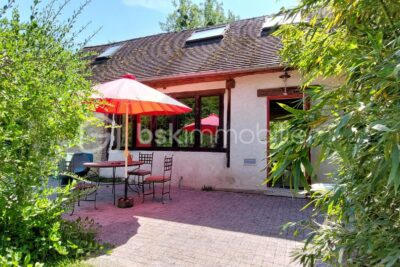 LONGERE 7 PIECES 175 M² TERRAIN 13757 – 7 pièces – 2 chambres – 175 m²