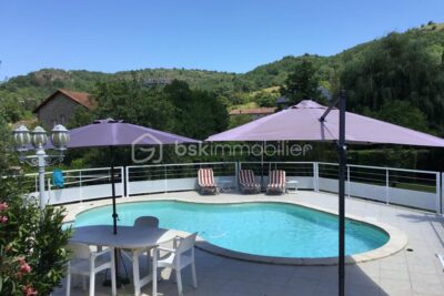 Une perle en centre village Saint Antonin Noble Val – 4 pièces – 3 chambres – 147 m²