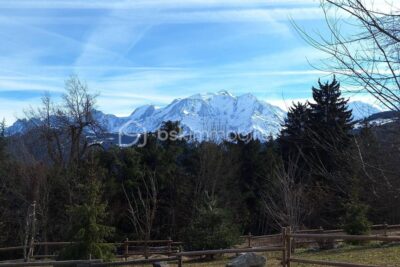 TERRAIN CONSTRUCTIBLE AVEC PERMIS PURGE POUR CHALET COMBLOUX – NR pièces – NR chambres – 1975 m²