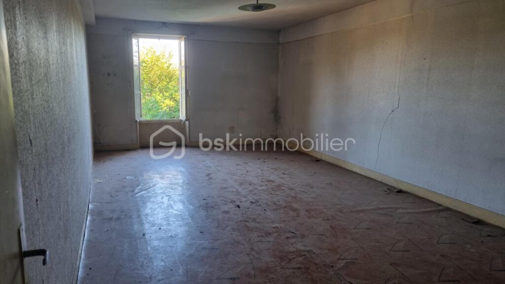 Maison de 105m² – 4 pièces – 3 chambres – 105 m²