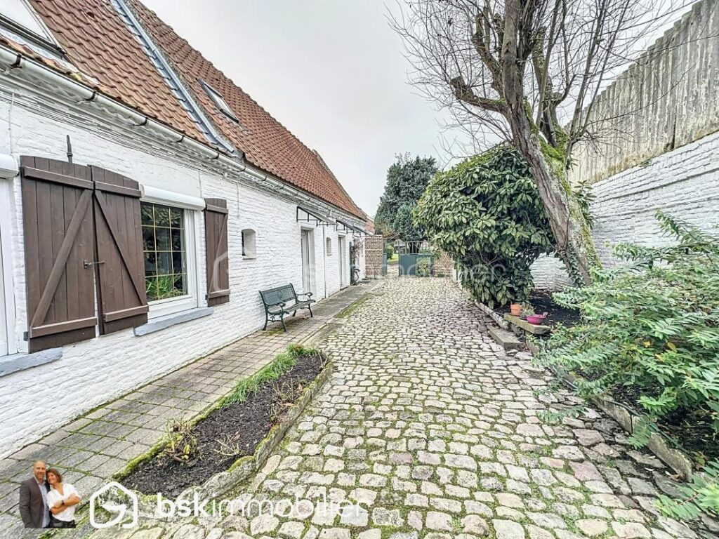 Maison de ville 4 chambres – 7 pièces – 4 chambres – 180 m²