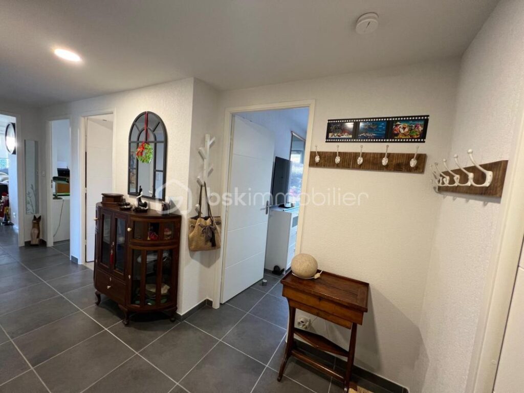 VILLA SUR LE TOIT D’EXCEPTION À VIDAUBAN – Coup de Coeur Assuré ! – 4 pièces – 3 chambres – 93 m²