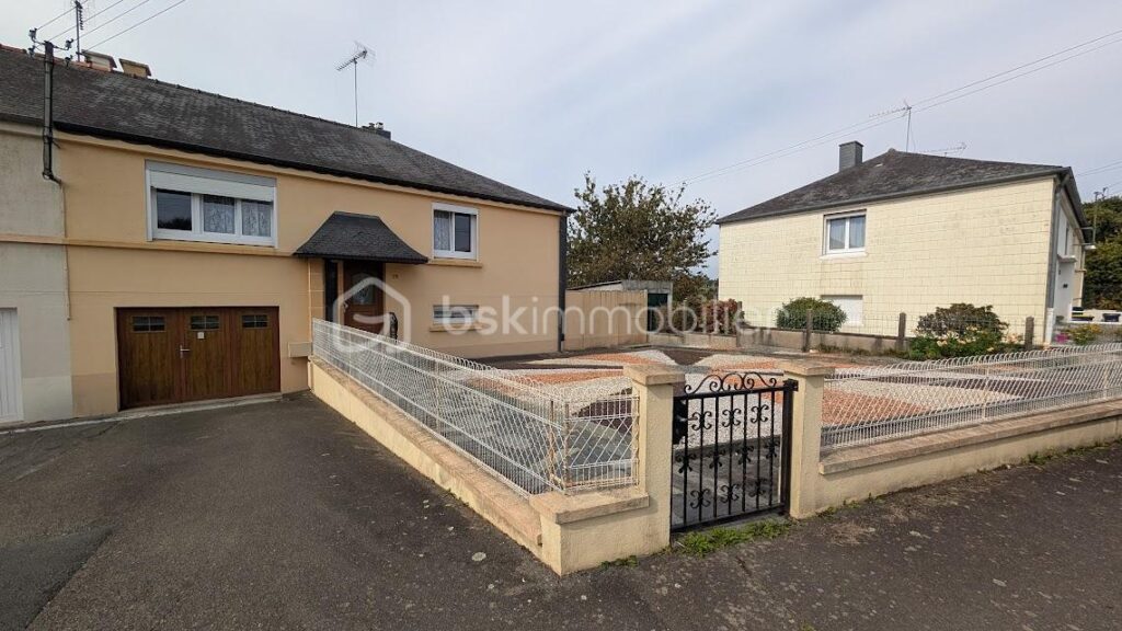 MAISON 3 CHAMBRES DE 77 M² quartier prisé de Fougères 35300 – 5 pièces – 3 chambres – 77 m²