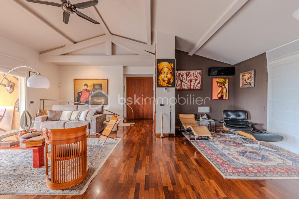 EXCEPTIONNEL – 6 pièces – 4 chambres – 229 m²