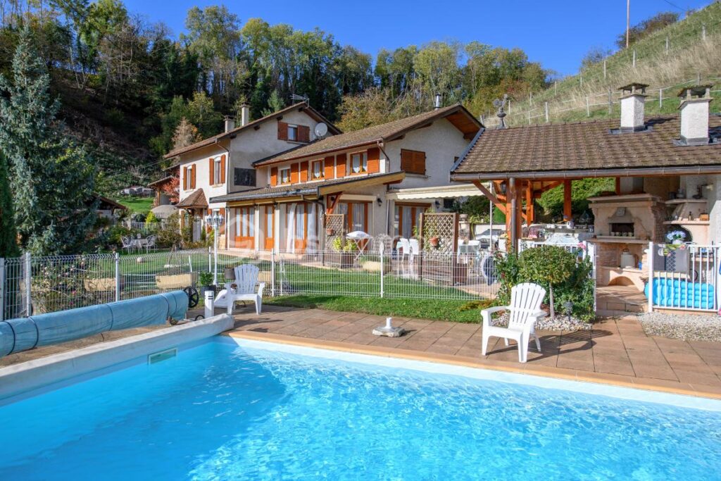 Maison de 230 m² habitable vue sur lac – 7 pièces – 5 chambres – 230 m²