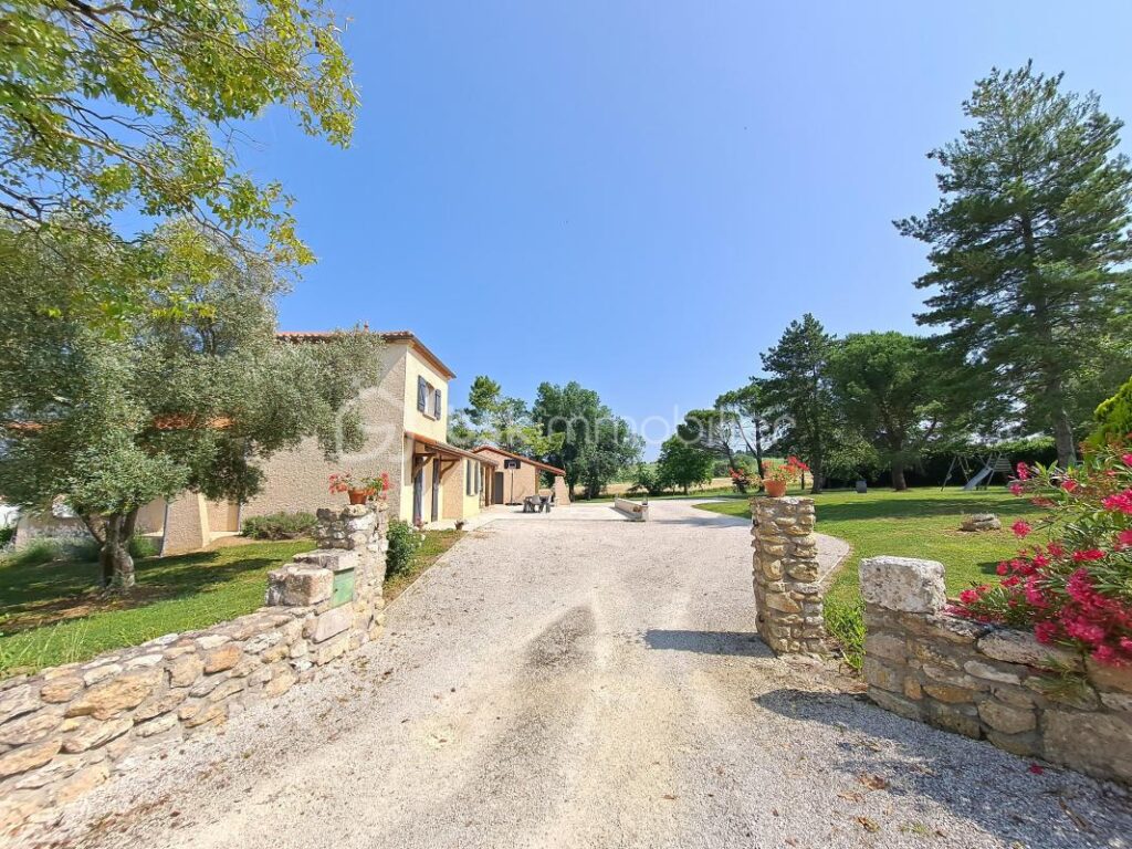 Tranquillité et confort à la campagne près de Condom – 6 pièces – 4 chambres – 136 m²