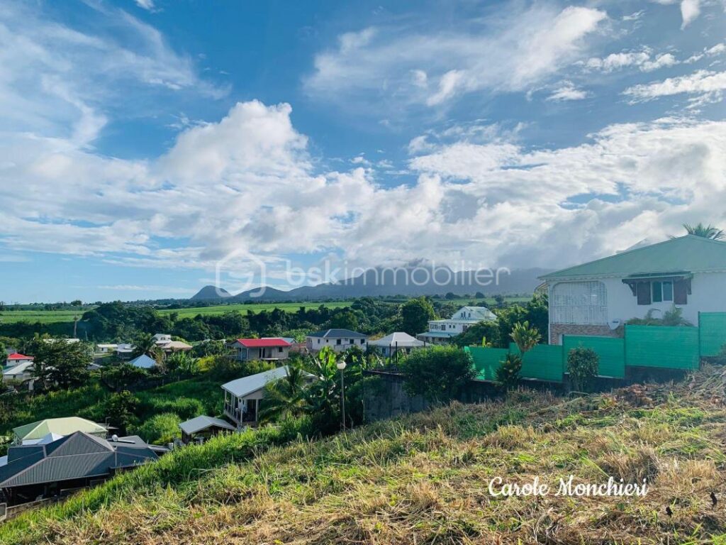 TERRAIN VIABILISE – NR pièces – NR chambres – 500 m²