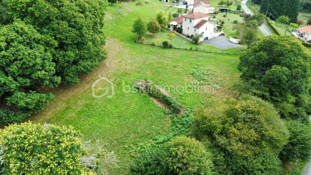Terrain constructible 2 486 m² à Bonnac-la-Côte – Environnement calme et recherché – NR pièces – NR chambres – 2486 m²