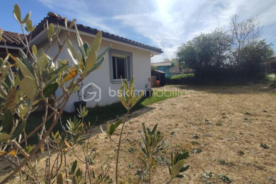 Maison à vendre à Tauriac