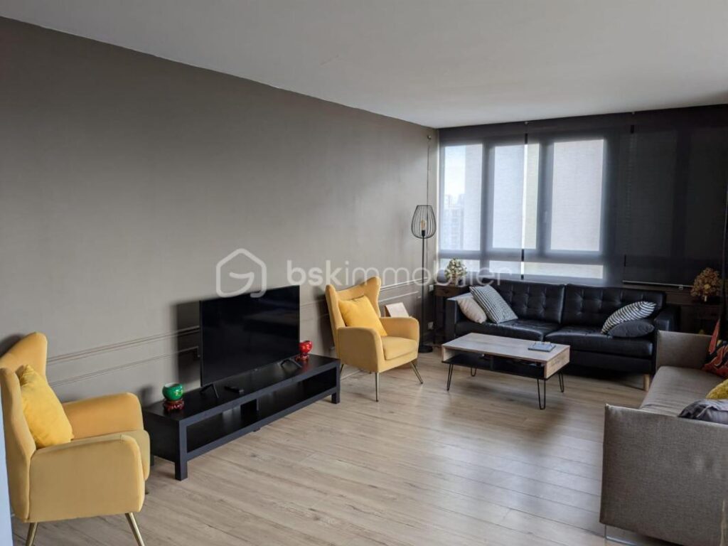 APPARTEMENT VU TOUR EIFFEL – 4 pièces – 2 chambres – 74 m²