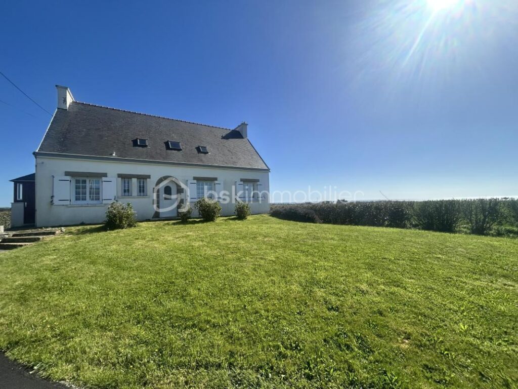 Maison vue mer en Finistère sud – 10 pièces – 7 chambres – 152 m²