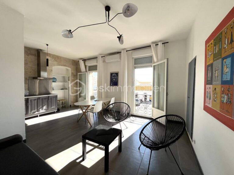 SUBLIME APPARTEMENT VUE DÉGAGÉE SUR LE QUAI – 3 pièces – 1 chambre – 62 m²