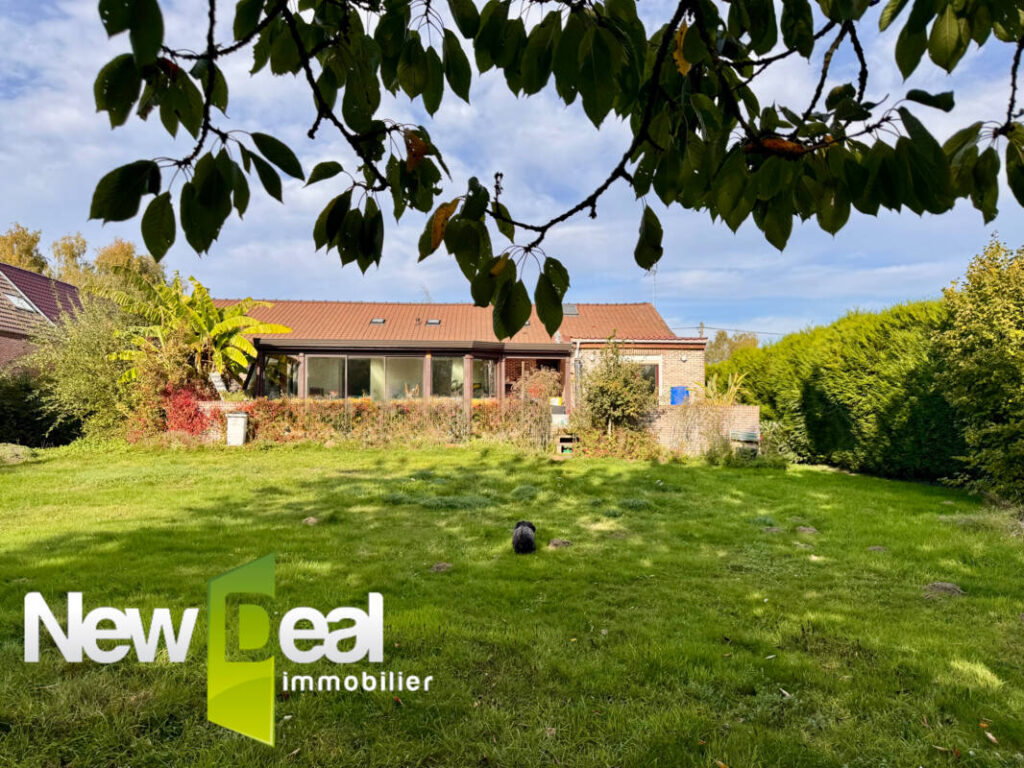 PLAIN PIED INDIVIDUEL / 4 CHAMBRES ET 1 BUREAU / GARAGE – 7 pièces – 4 chambres – 165 m²