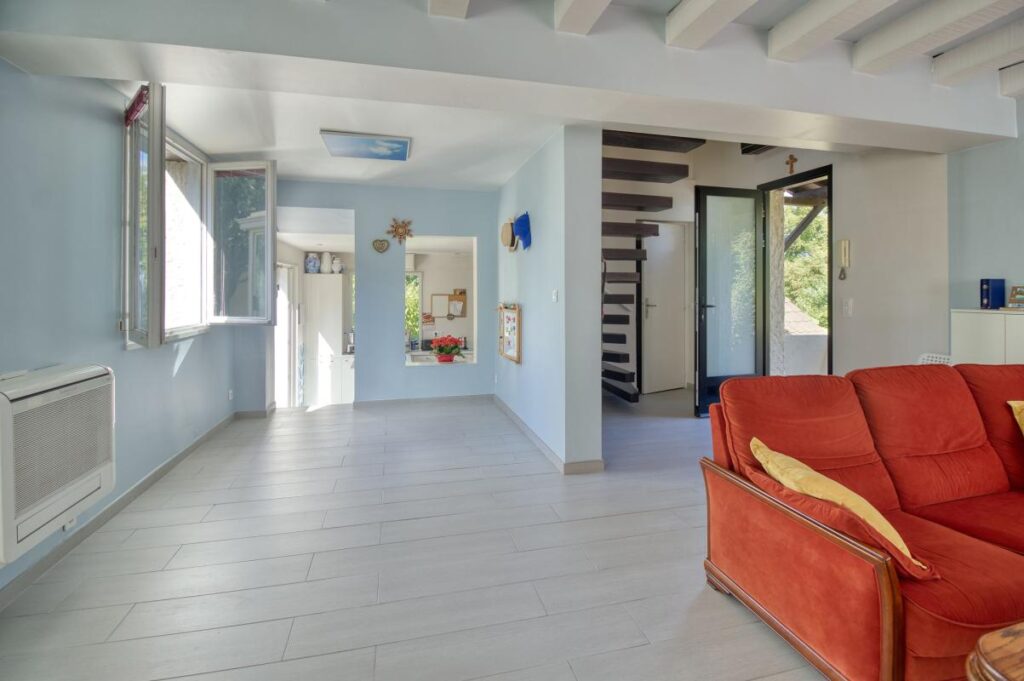 Grande maison avec dépendance – 5 pièces – 3 chambres – 120 m²