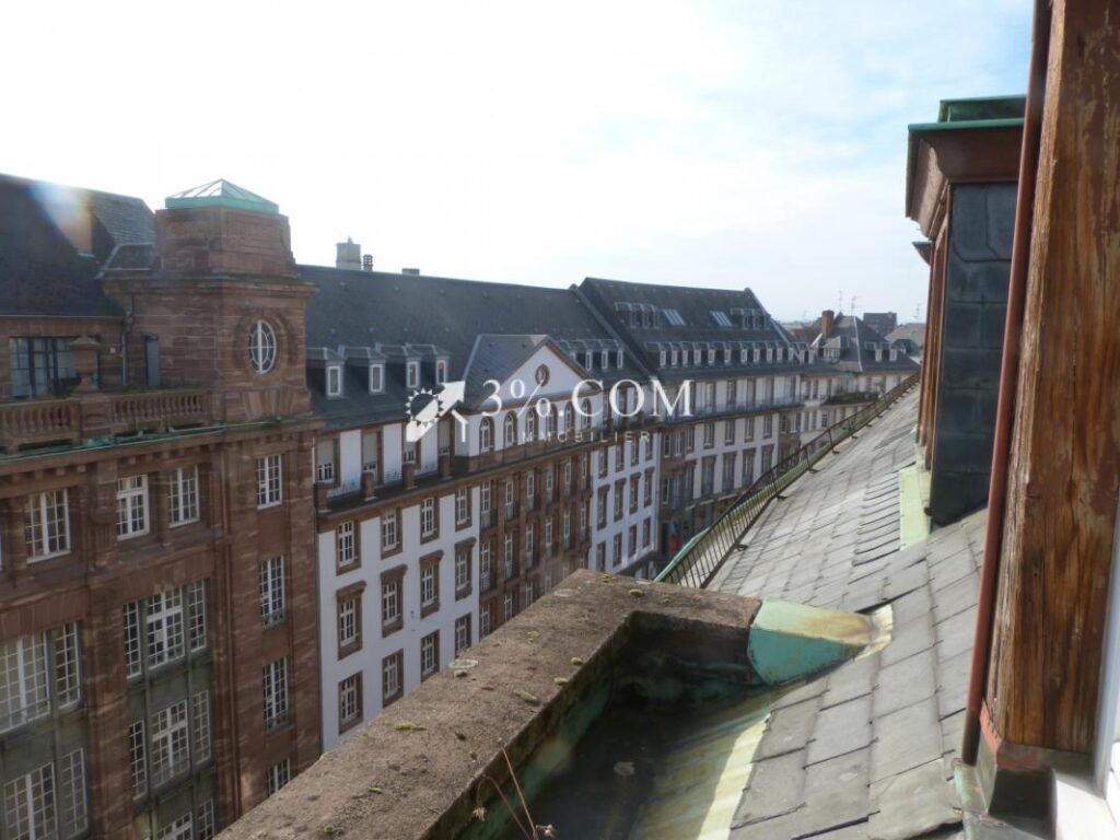 3%.COM : Strasbourg-Place Kleber T3 dernier étage – 3 pièces – 2 chambres – 55 m²
