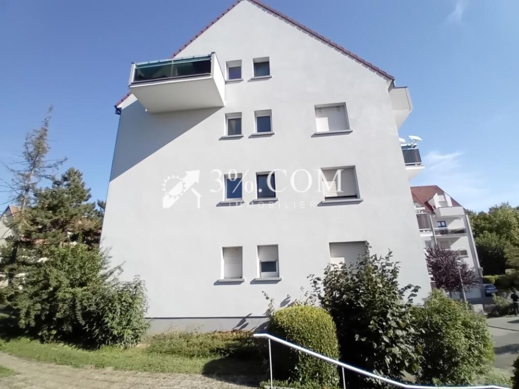 STUDIO AU DERNIER ETAGE AVEC BALCON EXPOSE SUD – 1 pièce – NR chambres – 31 m²