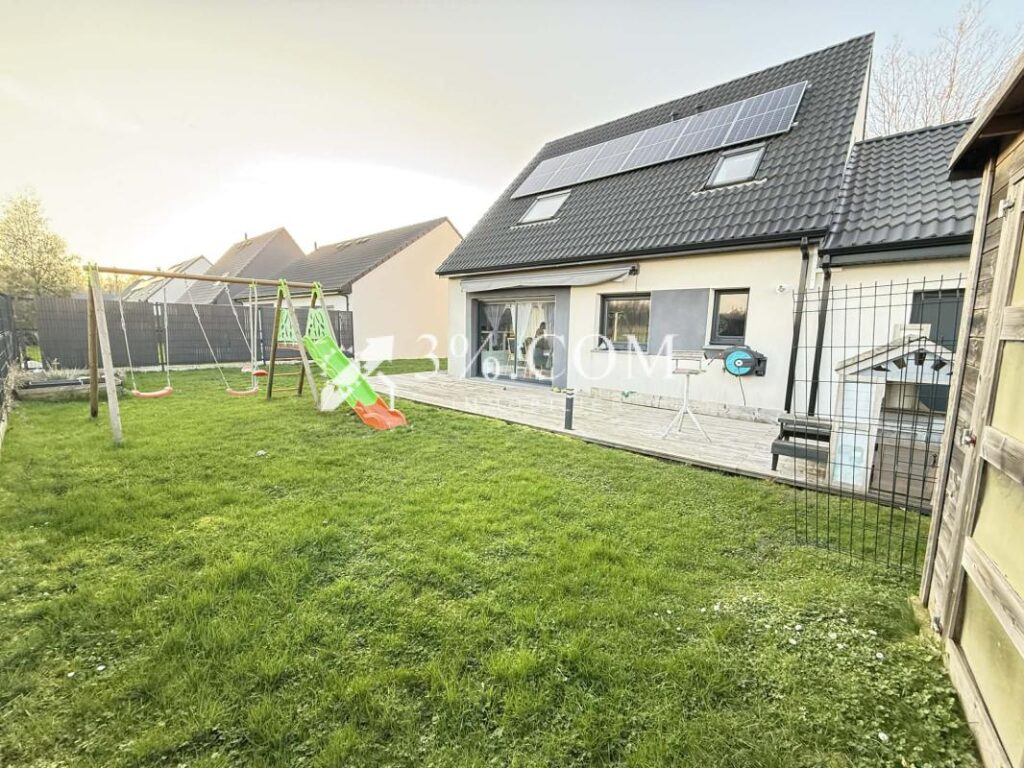 MAISON INDIVIDUELLE RCENTE 4 CH 102 M2 GRAND GARAGE ET JARDI – 5 pièces – 4 chambres – 102 m²