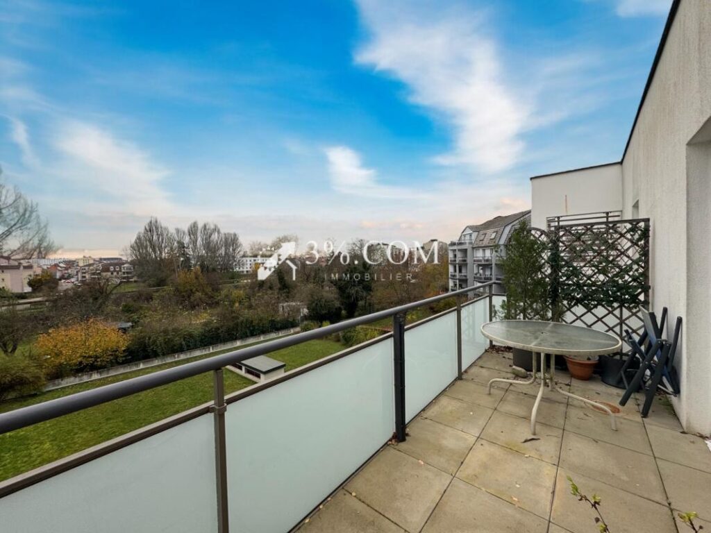 3%COM Bel appartement F3 coté canal – terrasse – garage – 3 pièces – 2 chambres – 60 m²