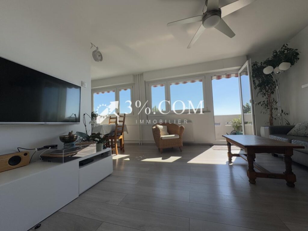 3%COM Beau F5 avec 4 chambres et 2 salles de bain/d’eau – 5 pièces – 4 chambres – 96 m²