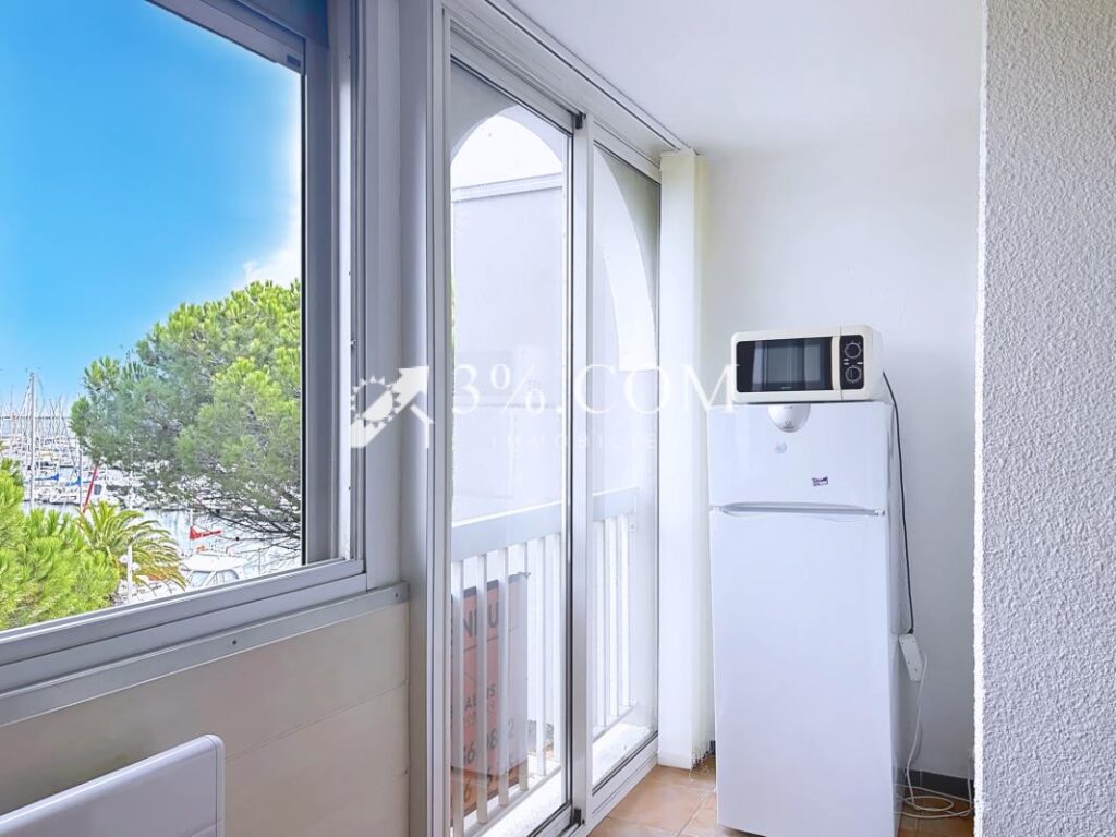 Charmant appartement 3 pièces de 41.61 m2 avec vue sur le po – 3 pièces – 2 chambres – 41 m²
