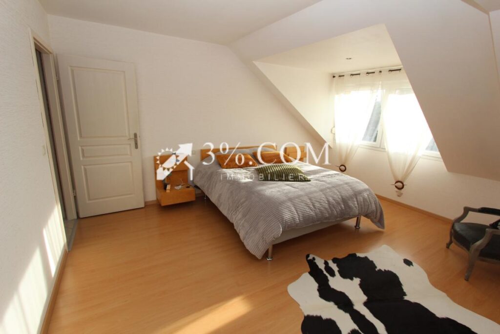 Appartement 5 pièces 176 m2 – 5 pièces – 4 chambres – 176 m²