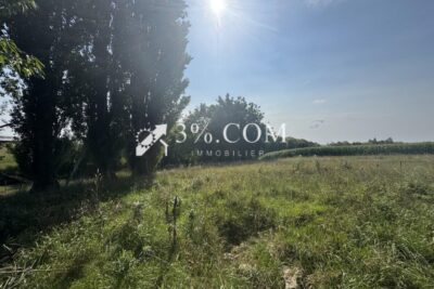 3%COM Très beau terrain viabilisé à PFETTISHEIM – NR pièces – NR chambres – 700 m²