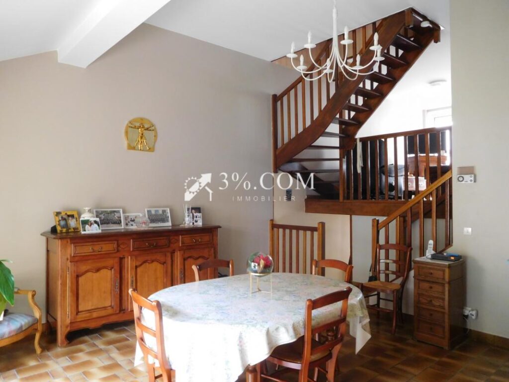 Secteur Nouveau Roubaix, maison située en lotissement privé – 6 pièces – 3 chambres – 89 m²