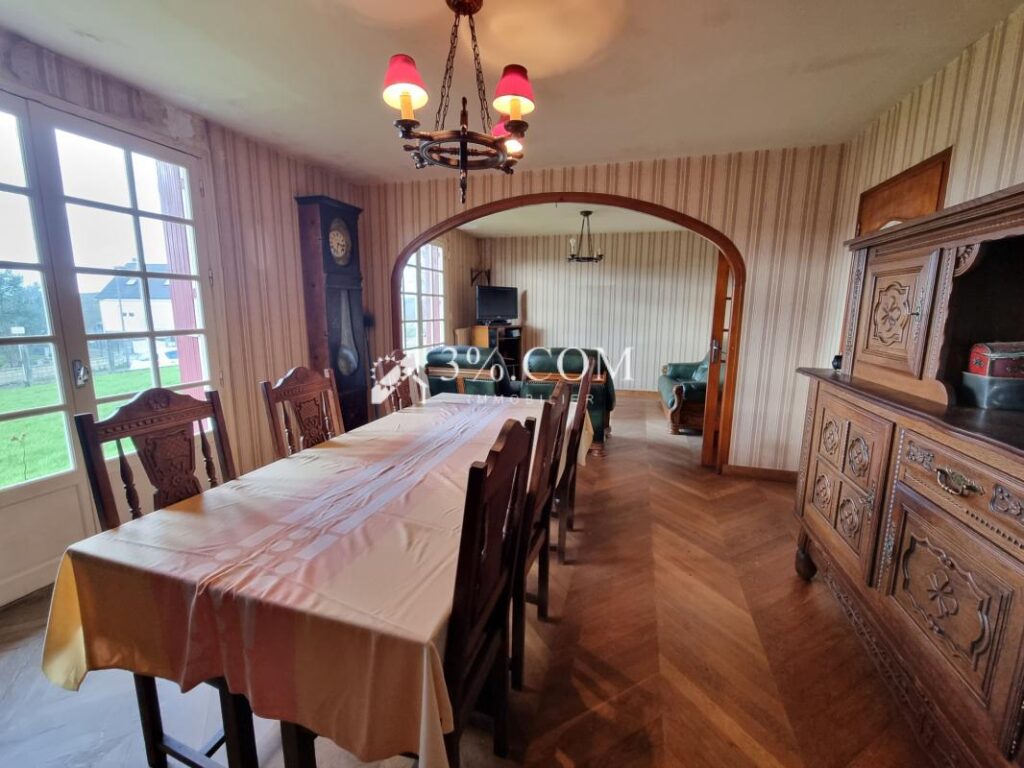Maison familiale bien placée avec beau potentiel – 6 pièces – 4 chambres – 113 m²