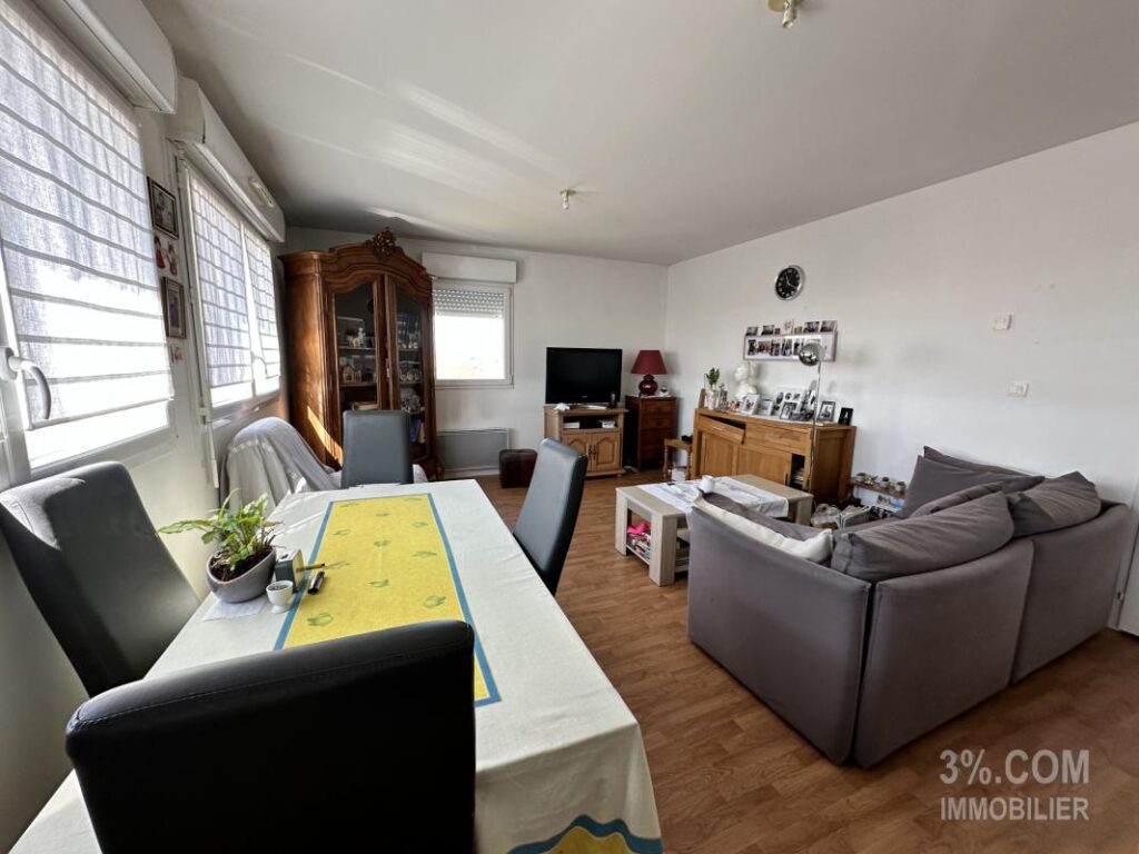 APPARTEMENT DERNIER SOUS – 3 pièces – 2 chambres – 63 m²