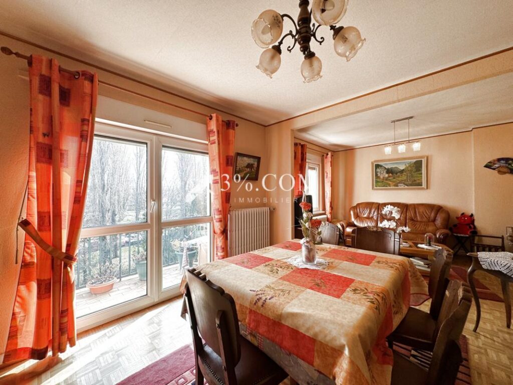 3%COM Bel appartement F3/F4 de 84m2 avec balcon, garage – 3 pièces – 2 chambres – 84 m²