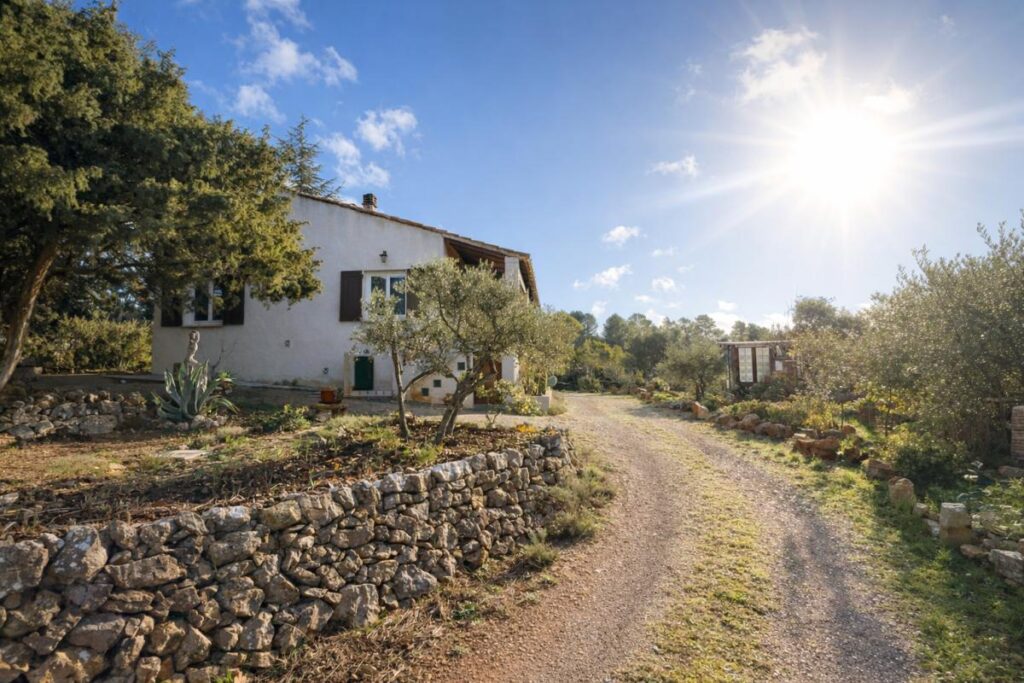 villa La verdiere – 4 pièces – 2 chambres – 62 m²